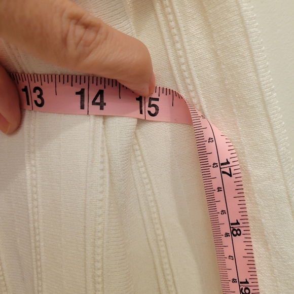 Ann Taylor - Picture 7 of 7